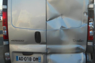 Charniere de porte avant droit RENAULT TRAFIC 2