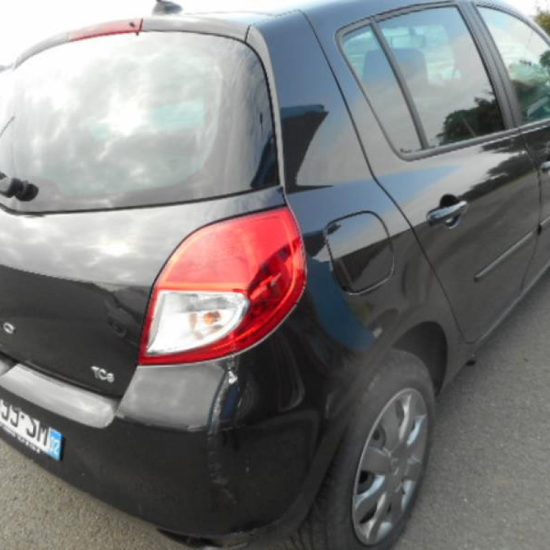 Ecran GPS RENAULT CLIO 3 Photo n°7