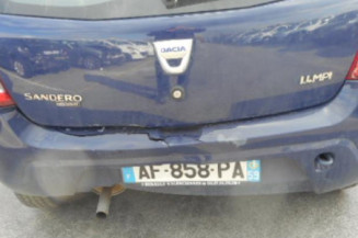 Charniere de porte avant droit DACIA SANDERO 1