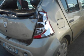 Poignee interieur avant droit DACIA SANDERO 1