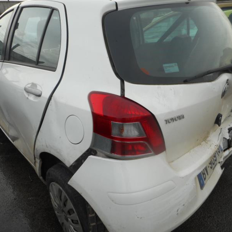 Poignee porte arriere droit TOYOTA YARIS 2 Photo n°7