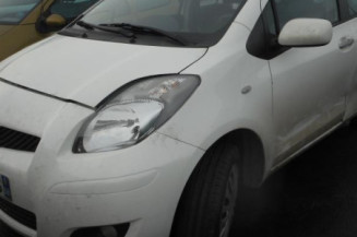 Poignee porte avant gauche TOYOTA YARIS 2