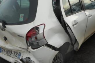 Poignee porte avant gauche TOYOTA YARIS 2