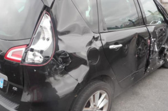 Charniere de porte arriere gauche RENAULT SCENIC 3