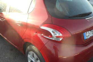 Charniere de porte arriere gauche PEUGEOT 208 1