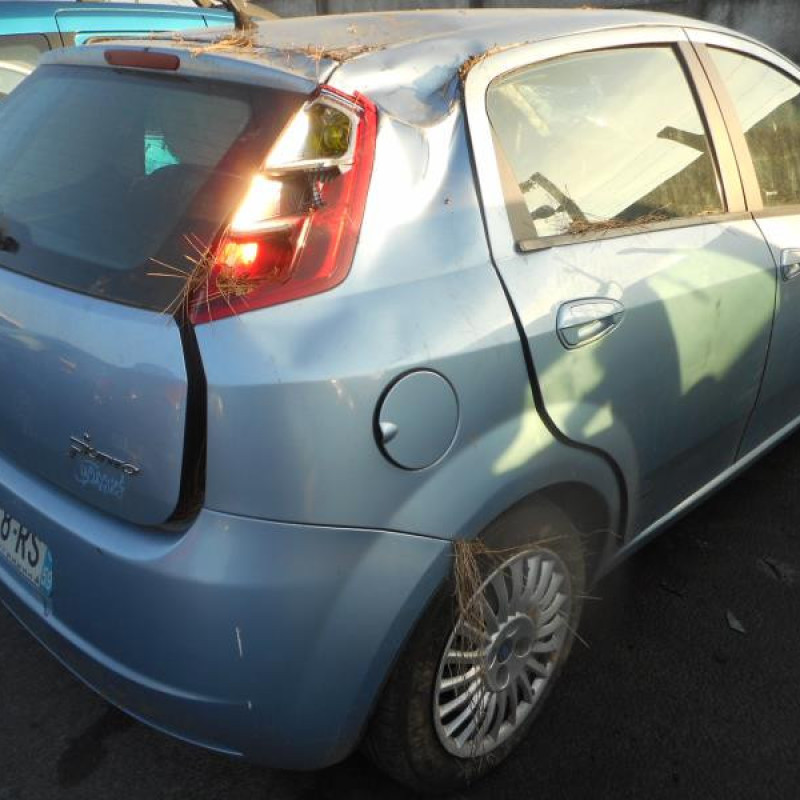 Poignee porte avant gauche FIAT GRANDE PUNTO Photo n°6