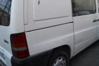 Optique avant secondaire droit (feux)(clignotant) MERCEDES VITO 638