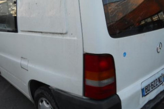 Optique avant secondaire droit (feux)(clignotant) MERCEDES VITO 638