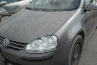 Pare choc arriere VOLKSWAGEN GOLF 5