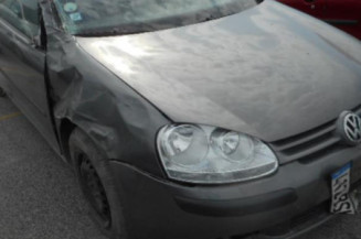 Pare choc arriere VOLKSWAGEN GOLF 5