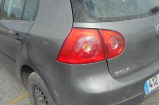 Pare choc arriere VOLKSWAGEN GOLF 5