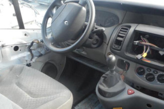 Poignee porte laterale gauche RENAULT TRAFIC 2