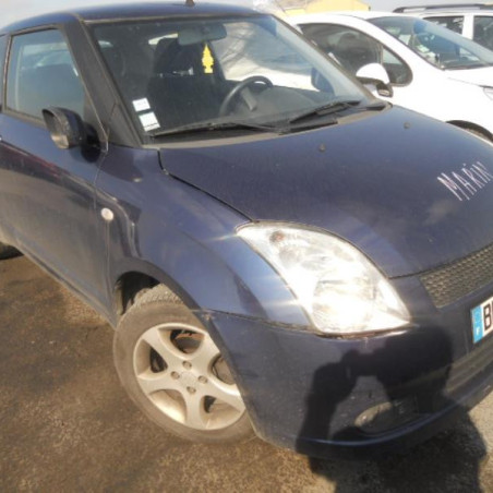 Vitre avant droit SUZUKI SWIFT 3