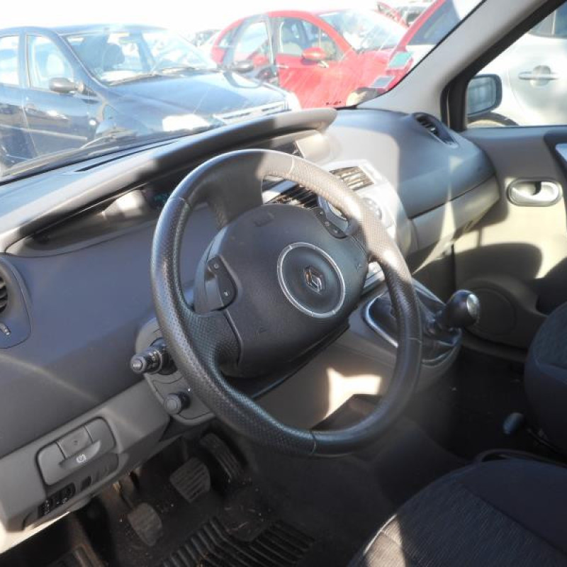 Poignee porte avant gauche RENAULT SCENIC 2 Photo n°8