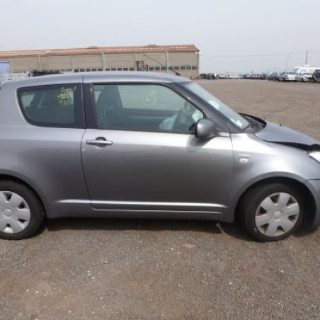 Vitre avant gauche SUZUKI SWIFT 3