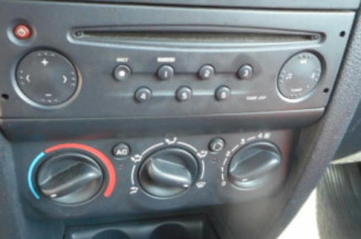 Poignee interieur avant droit RENAULT CLIO 2