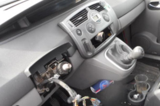 Poignee interieur arriere droit RENAULT SCENIC 2