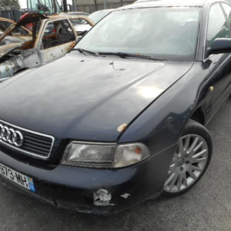 Poignee porte arriere droit AUDI A4 1 Photo n°4