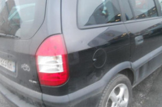 Pare choc arriere OPEL ZAFIRA A