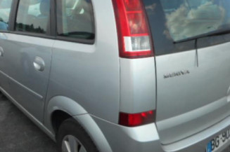 Anti brouillard arriere gauche OPEL MERIVA A