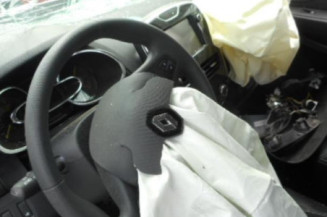 Poignee interieur arriere gauche RENAULT CLIO 4