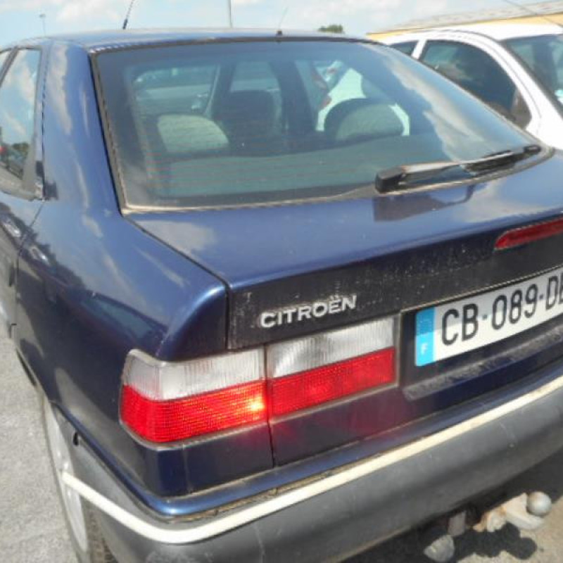 Optique avant secondaire droit (feux)(clignotant) CITROEN XANTIA Photo n°6