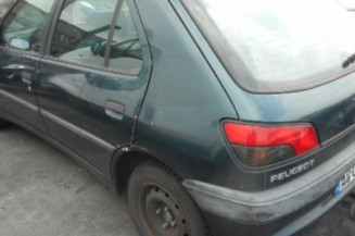 Pompe de direction PEUGEOT 306