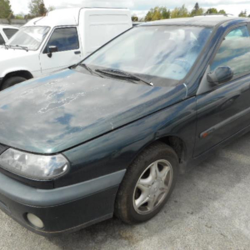 Pompe de direction RENAULT LAGUNA 1 Photo n°4