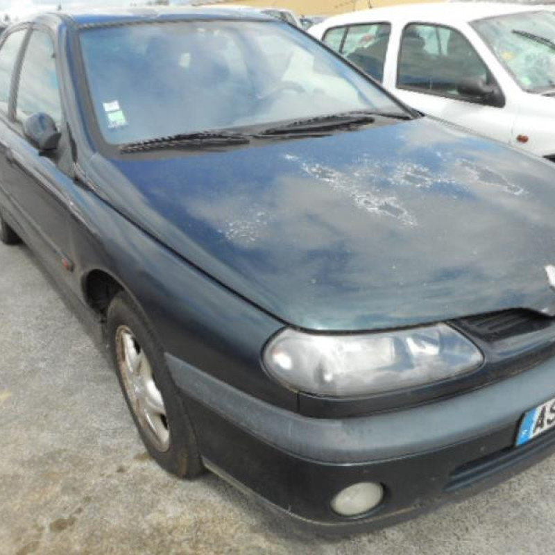 Pompe de direction RENAULT LAGUNA 1 Photo n°5