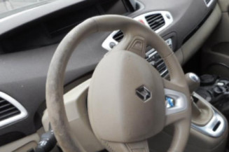 Poignee interieur arriere droit RENAULT SCENIC 3