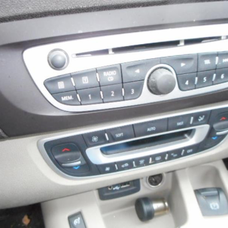 Poignee interieur arriere droit RENAULT SCENIC 3 Photo n°9