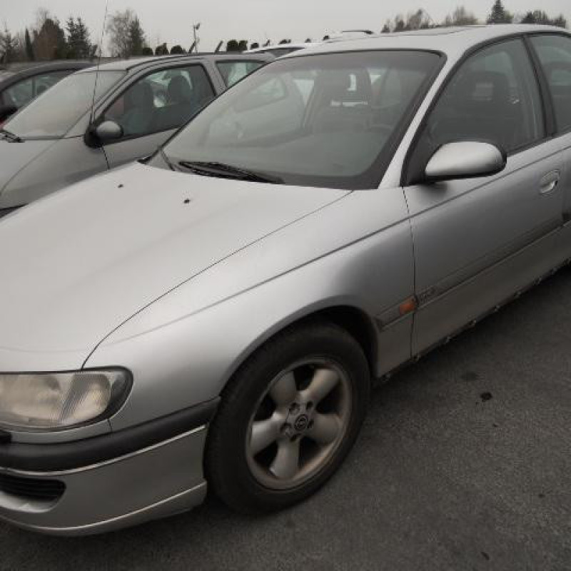 Pompe de direction OPEL OMEGA B Photo n°4