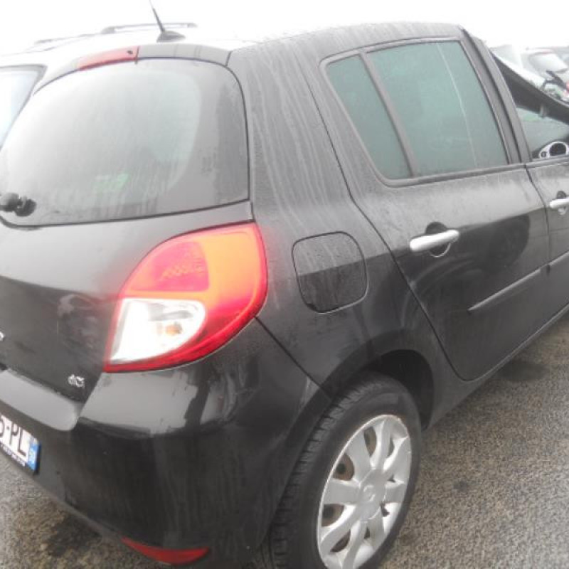 Ecran GPS RENAULT CLIO 3 Photo n°7