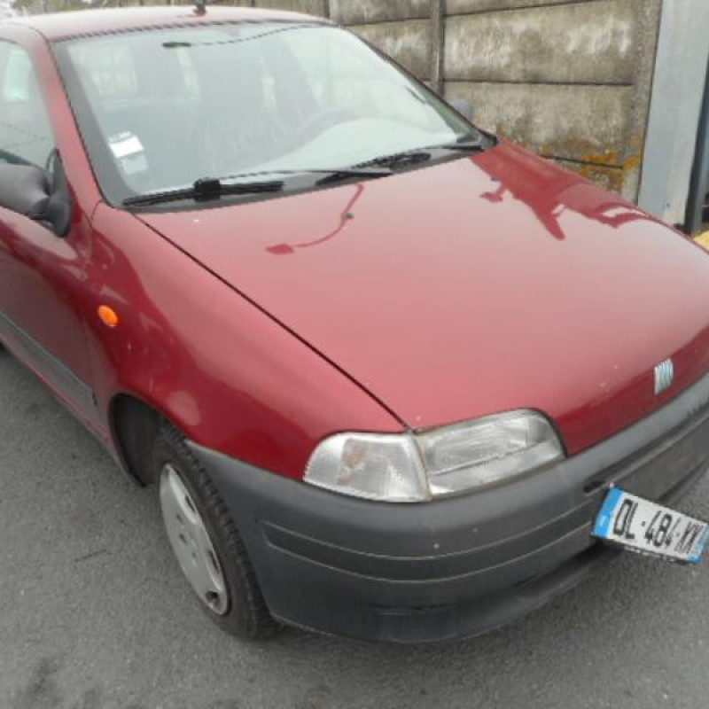 Optique avant secondaire droit (feux)(clignotant) FIAT PUNTO 1 Photo n°4