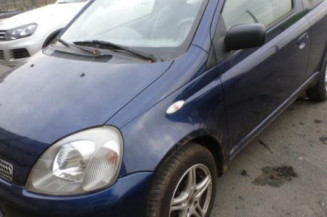 Pompe de direction TOYOTA YARIS 1