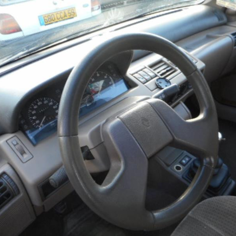 Poignee interieur arriere droit RENAULT CLIO 1 Photo n°8