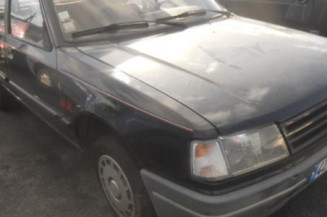 Pare choc arriere PEUGEOT 309