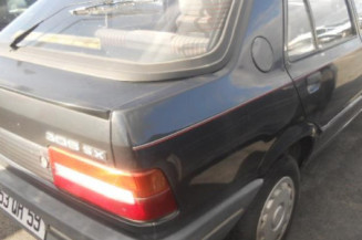 Pare choc arriere PEUGEOT 309