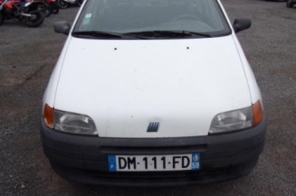 Custode arriere droit FIAT PUNTO 1 Photo n°1