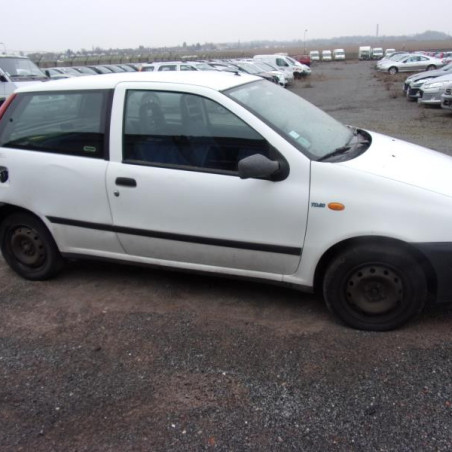 Custode arriere droit FIAT PUNTO 1