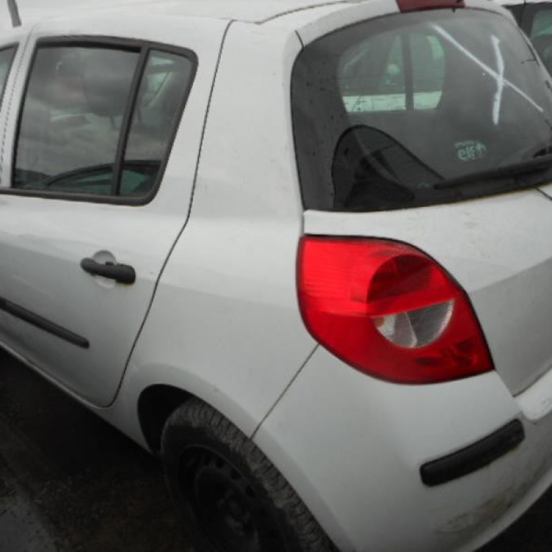 Debitmetre RENAULT CLIO 3 Photo n°7