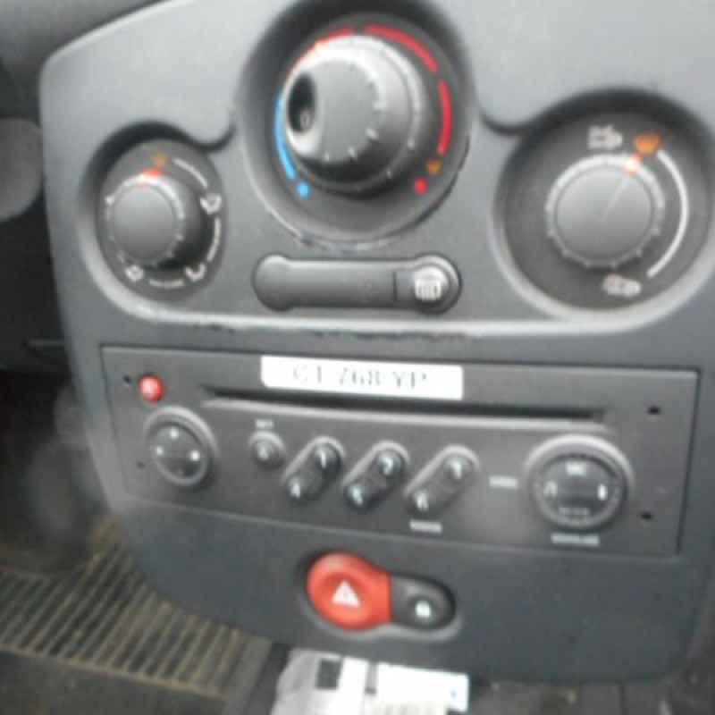 Debitmetre RENAULT CLIO 3 Photo n°9