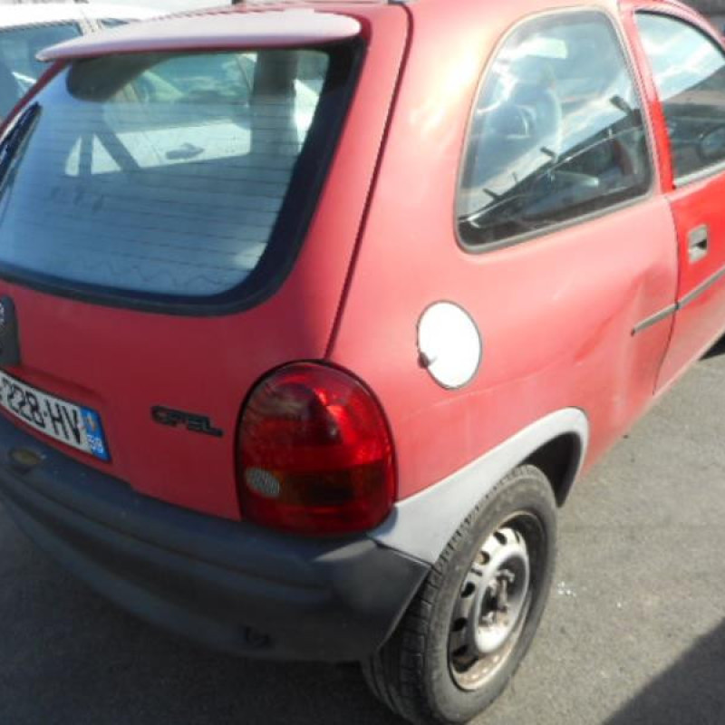 Pare choc arriere OPEL CORSA B Photo n°4