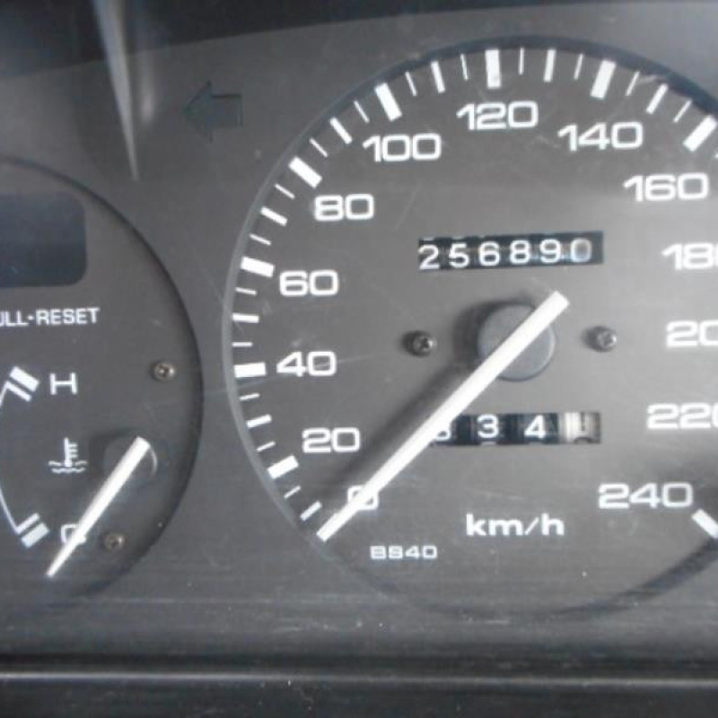 Debitmetre MAZDA 323 4 Photo n°10