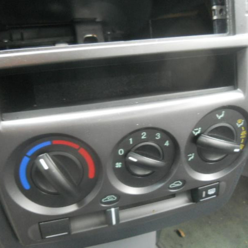 Poignee interieur avant droit HYUNDAI GETZ Photo n°10