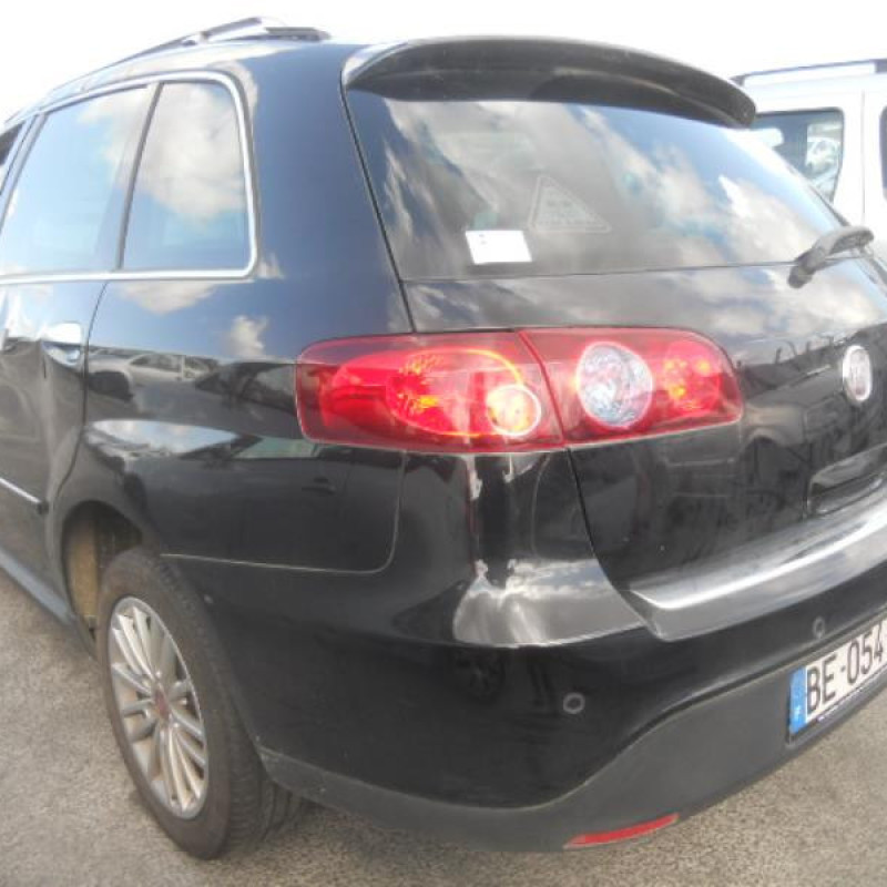 Vitre avant droit FIAT CROMA 2 Photo n°4