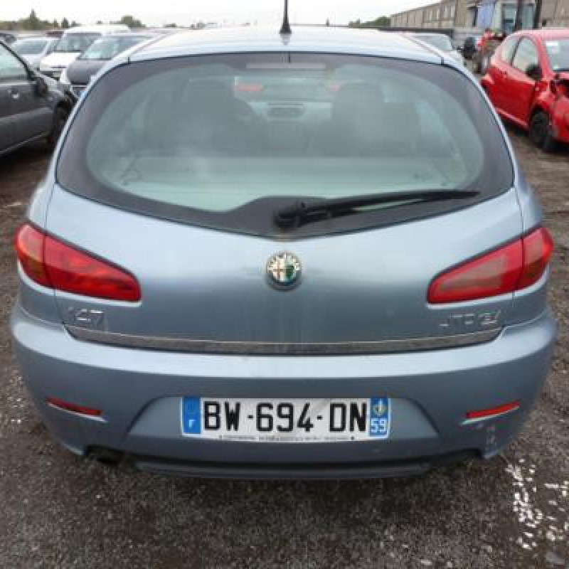 Anti brouillard droit (feux) ALFA ROMEO 147 Photo n°5