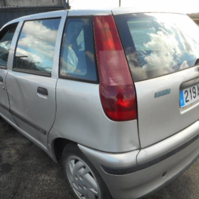 Optique avant secondaire droit (feux)(clignotant) FIAT PUNTO 1 Photo n°6