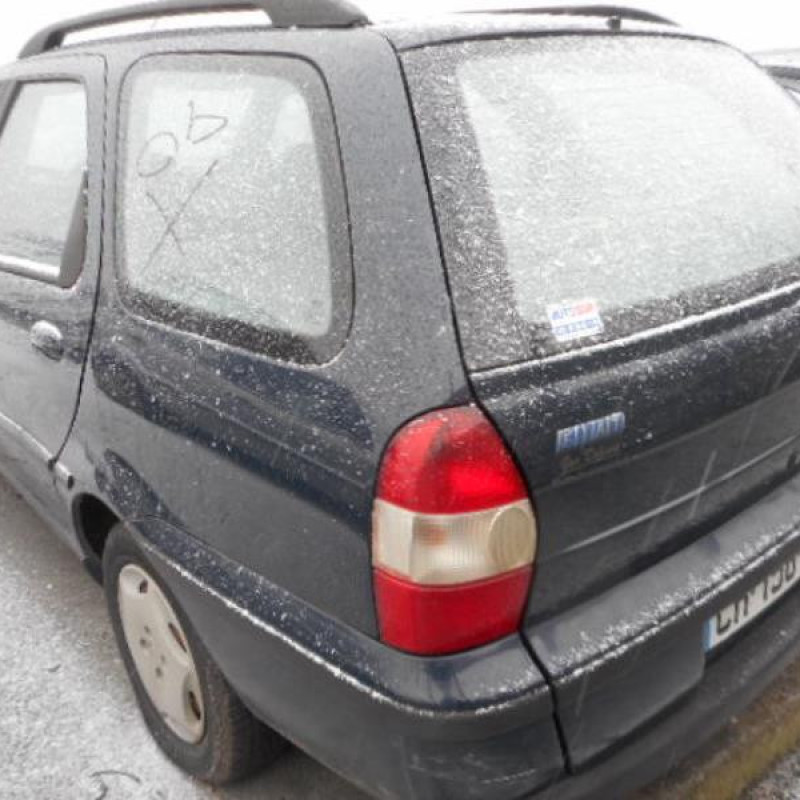 Pare choc arriere FIAT PALIO Photo n°8