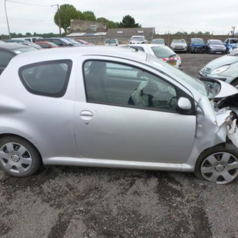 Custode arriere gauche TOYOTA AYGO 1 Photo n°2